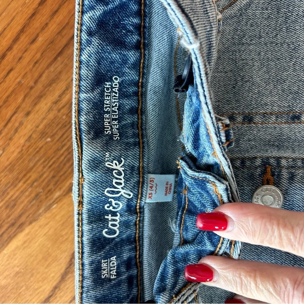 ❤️5 For $20❤️ Cat & Jack Girls Jean Skirt

Size XS (4-5) - Picture 3 of 4